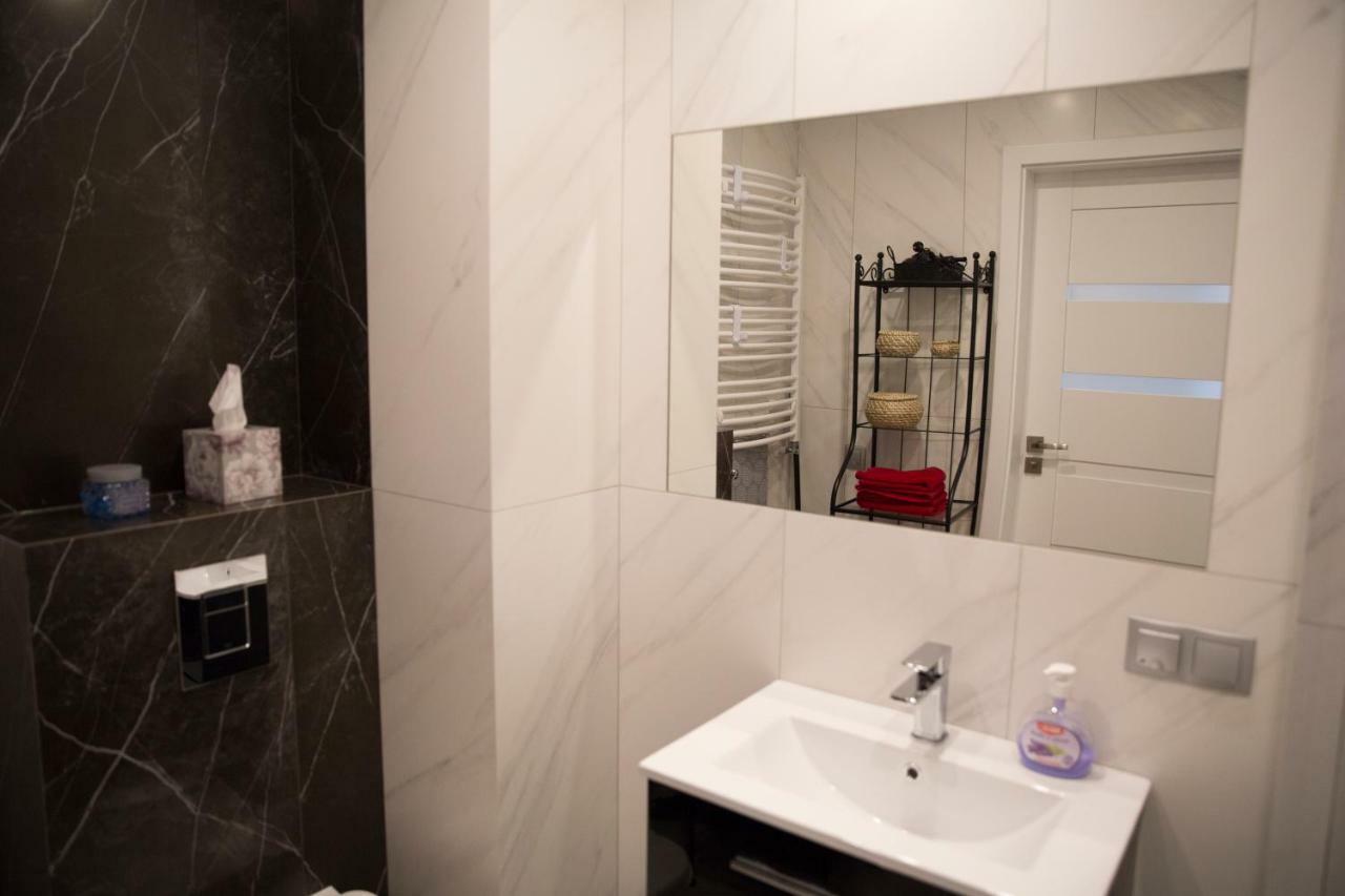Apartament 102 G&W Apartman Wrocław Kültér fotó